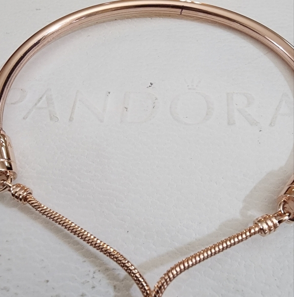 Pandora Rose Bracelet Rigid Adjustable Closure  Rose Gold - Picture 5 of 8